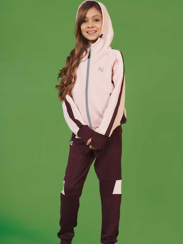 Conjunto deportivo (varios colores) para niña